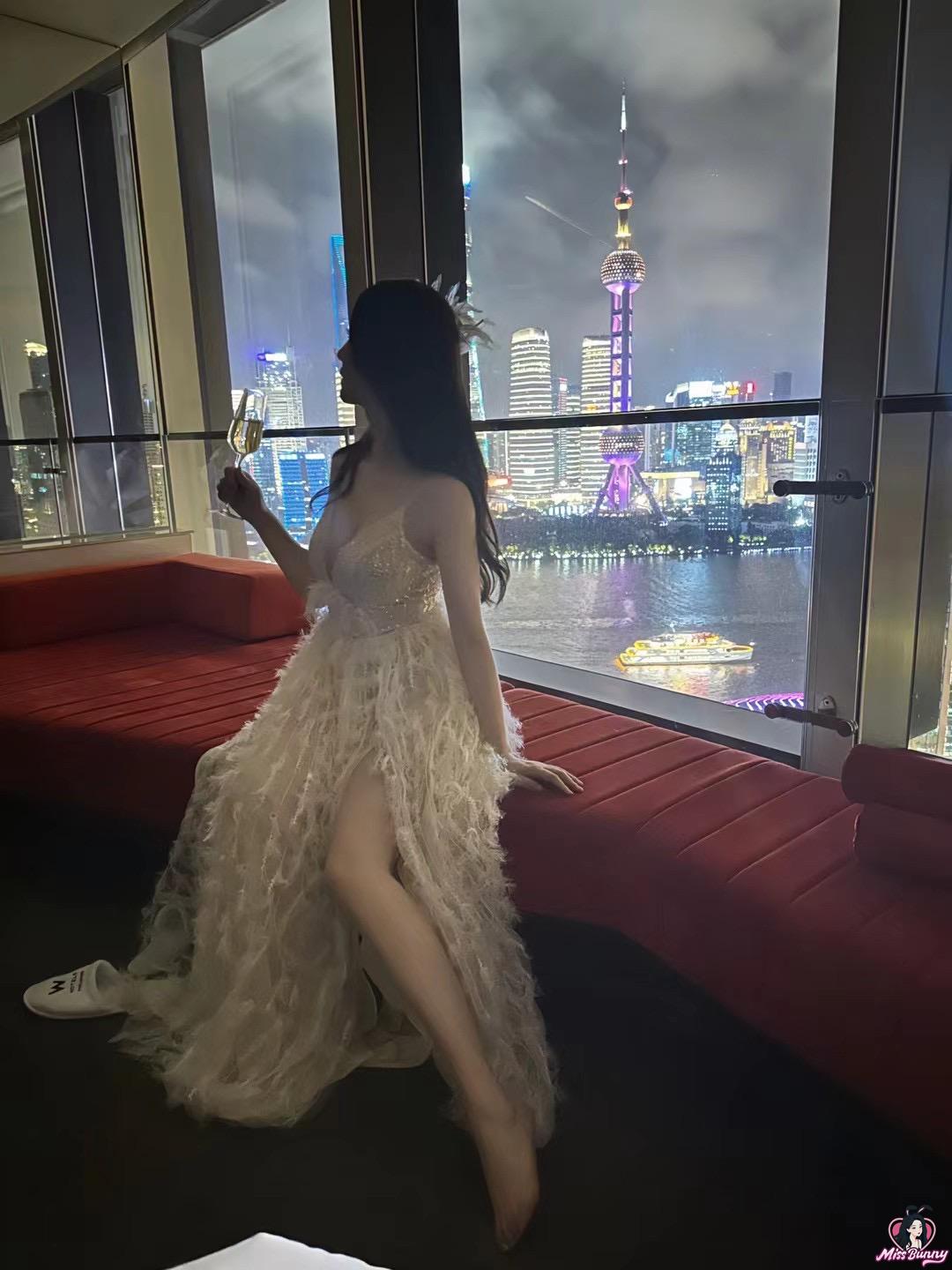 https://api.missbunny.ai/media/20250606/20250606201252_7.jpg