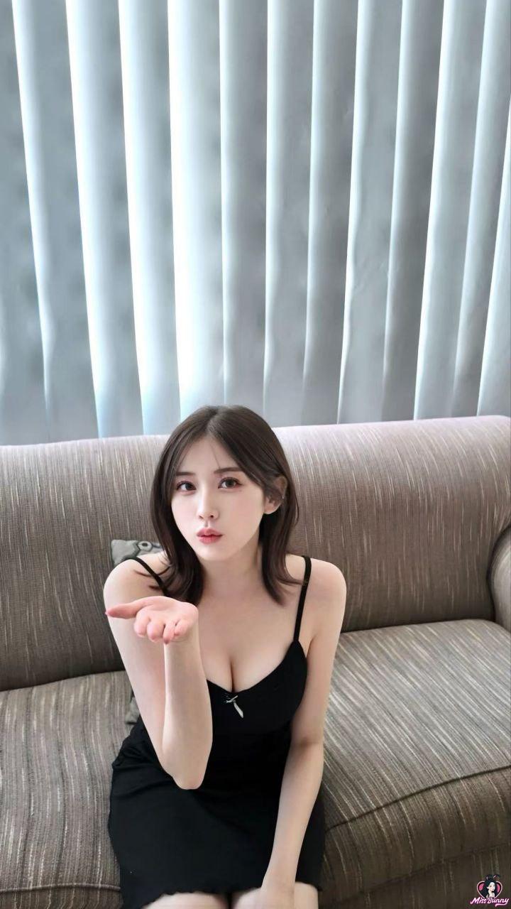 https://api.missbunny.ai/media/20250625/20250625014725_10.jpg