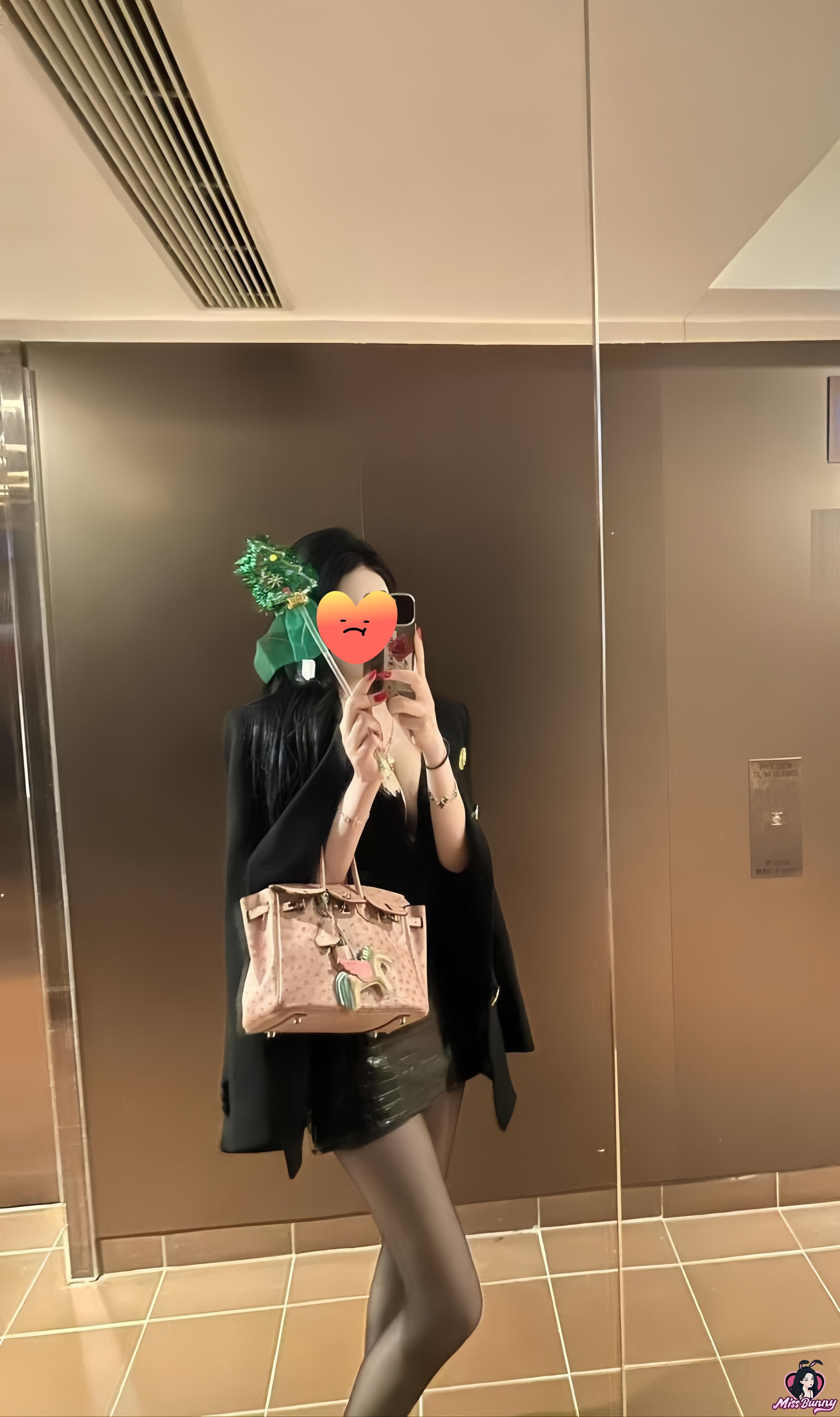 https://api.missbunny.ai/media/20250831/20250831170311_45.jpg