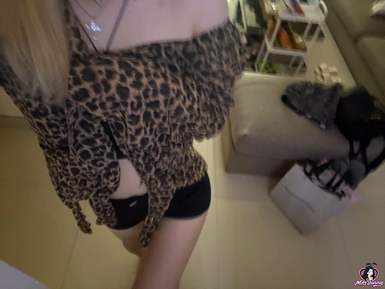 https://api.missbunny.ai/media/20250928/20250928234858_63.jpg