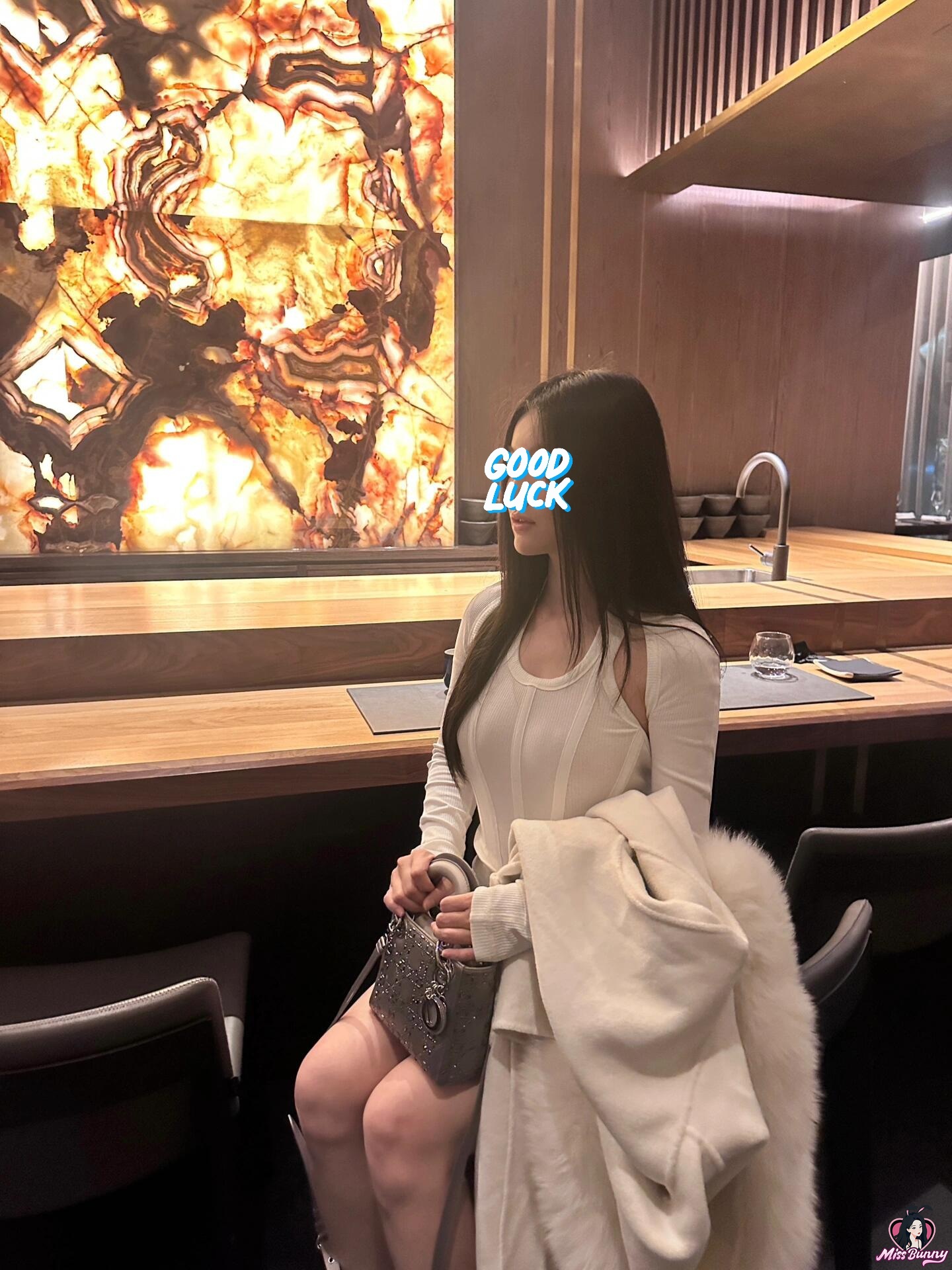 https://api.missbunny.ai/media/20251007/20251007130702_100.jpg