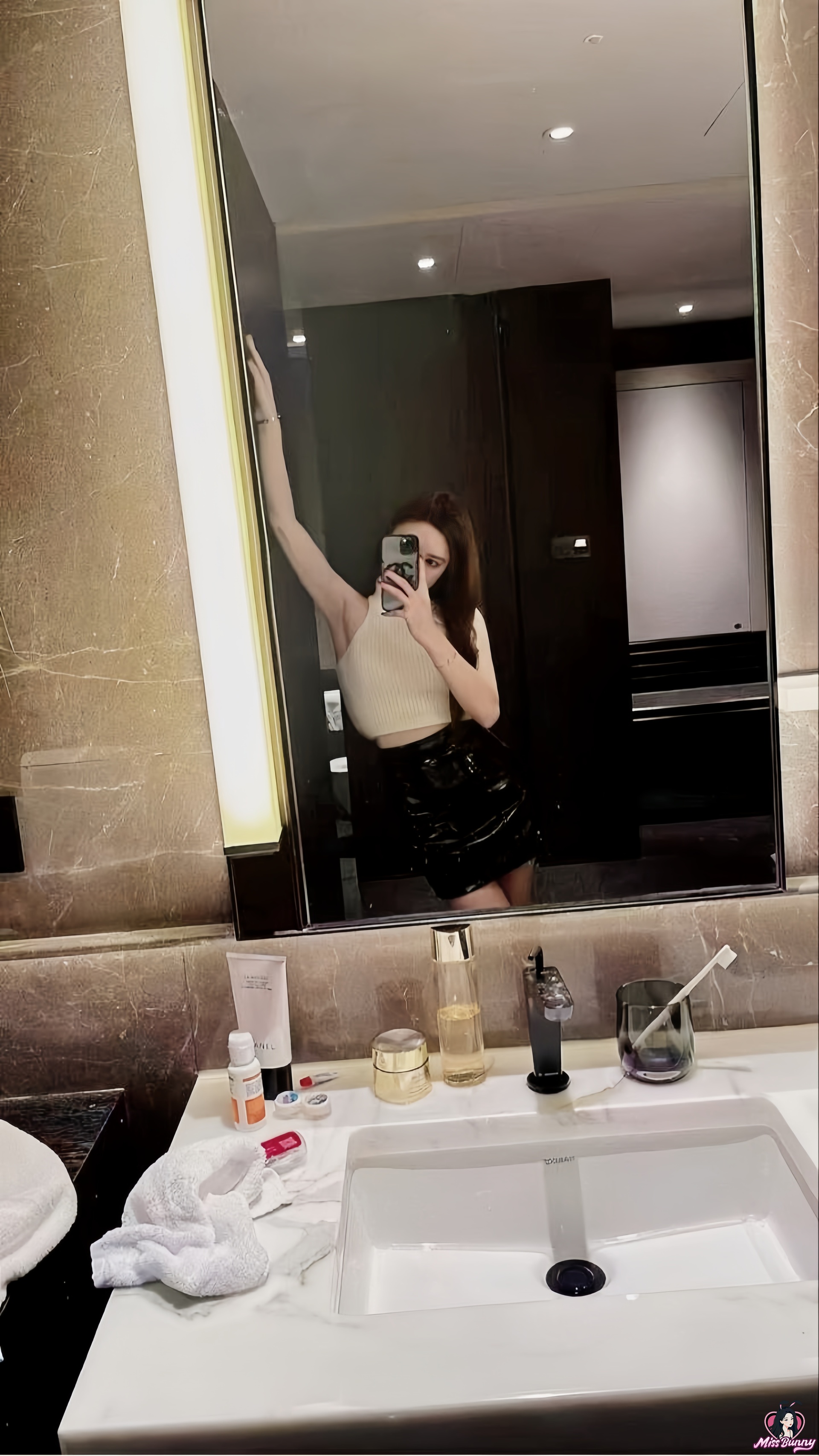 https://api.missbunny.ai/media/20251021/20251021231252_94.jpg