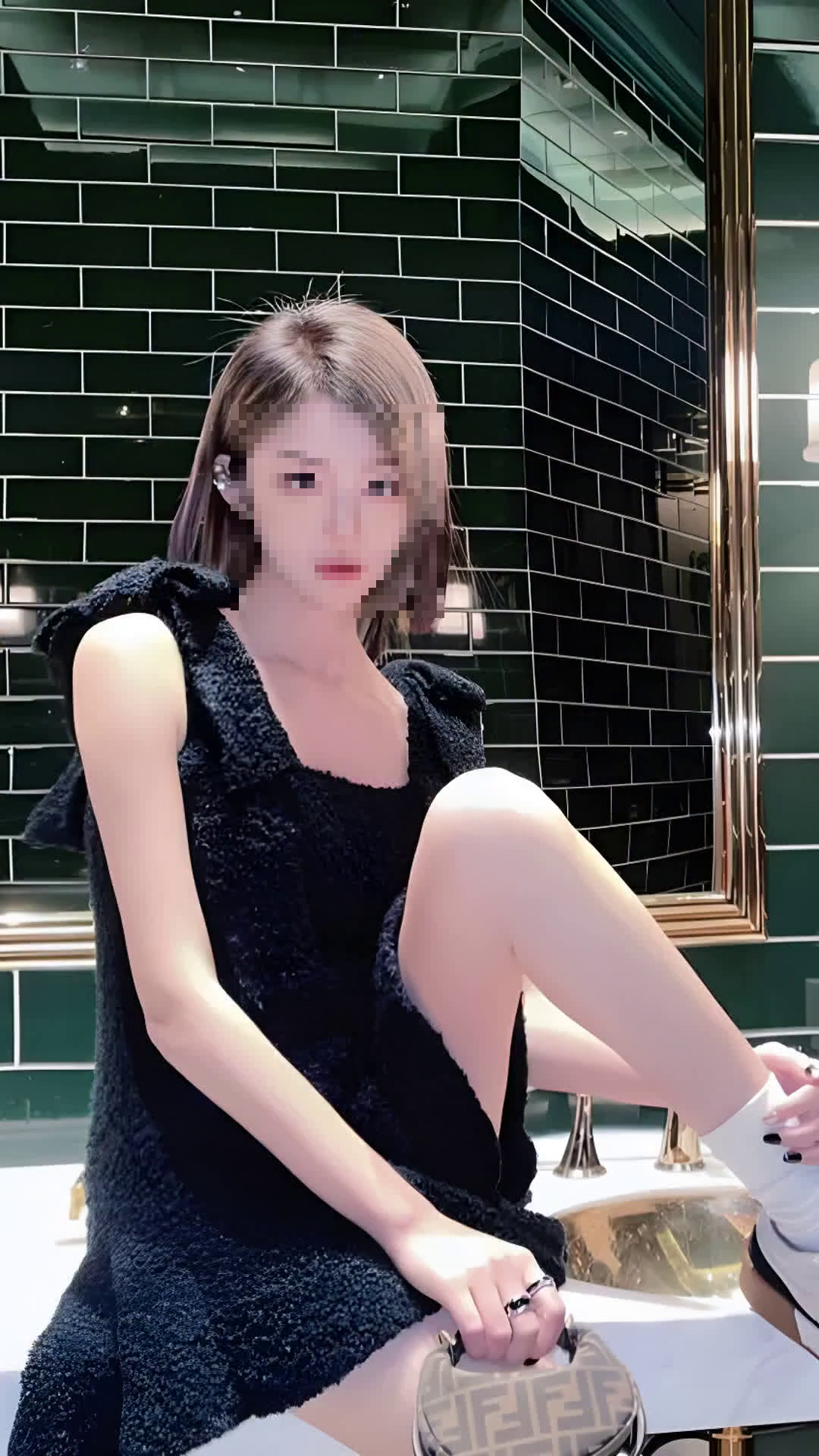 https://api.missbunny.ai/media/videotbumb/video/20240924/2(8)_2.png